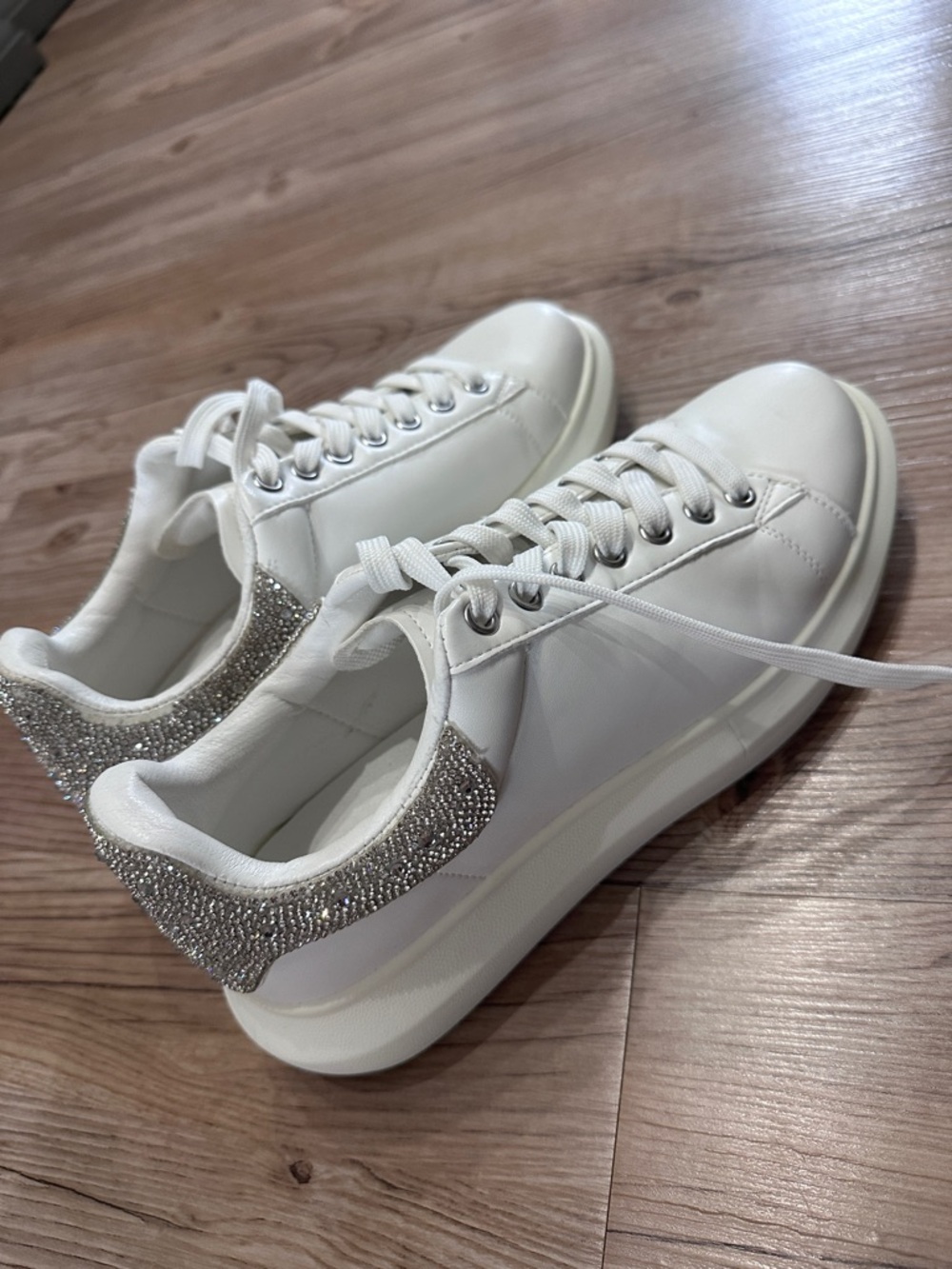 Steve Madden White Glitter Accent Women's Sneakers